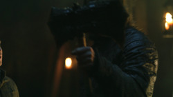 extant_GameOfThrones_8x01-Winterfell_3638