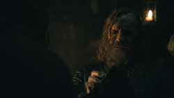 extant_GameOfThrones_8x01-Winterfell_3650
