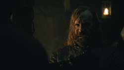 extant_GameOfThrones_8x01-Winterfell_3653