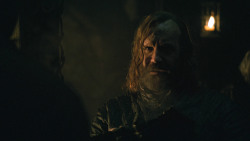 extant_GameOfThrones_8x01-Winterfell_3656
