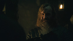 extant_GameOfThrones_8x01-Winterfell_3657