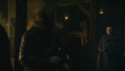 extant_GameOfThrones_8x01-Winterfell_3666