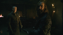 extant_GameOfThrones_8x01-Winterfell_3671