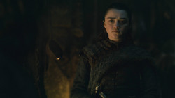 extant_GameOfThrones_8x01-Winterfell_3673