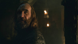extant_GameOfThrones_8x01-Winterfell_3684