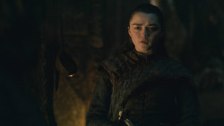 extant_GameOfThrones_8x01-Winterfell_3690