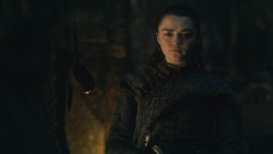 extant_GameOfThrones_8x01-Winterfell_3691