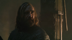 extant_GameOfThrones_8x01-Winterfell_3693