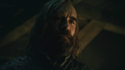 extant_GameOfThrones_8x01-Winterfell_3700