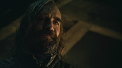 extant_GameOfThrones_8x01-Winterfell_3720