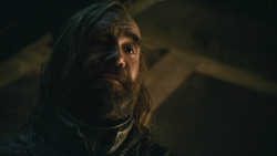 extant_GameOfThrones_8x01-Winterfell_3724