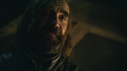 extant_GameOfThrones_8x01-Winterfell_3725