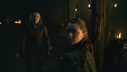 extant_GameOfThrones_8x01-Winterfell_3732
