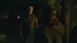 extant_GameOfThrones_8x01-Winterfell_3748
