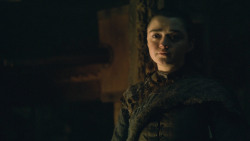 extant_GameOfThrones_8x01-Winterfell_3754