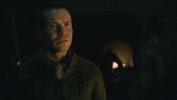 extant_GameOfThrones_8x01-Winterfell_3759