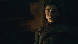 extant_GameOfThrones_8x01-Winterfell_3760