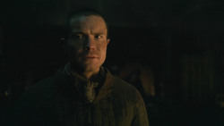 extant_GameOfThrones_8x01-Winterfell_3768