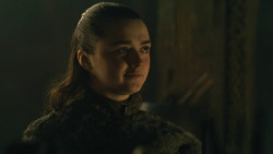 extant_GameOfThrones_8x01-Winterfell_3796
