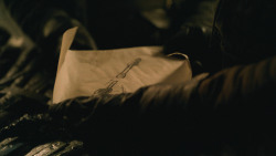 extant_GameOfThrones_8x01-Winterfell_3810