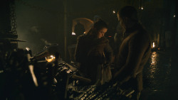extant_GameOfThrones_8x01-Winterfell_3828