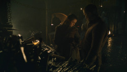 extant_GameOfThrones_8x01-Winterfell_3829