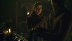 extant_GameOfThrones_8x01-Winterfell_3846