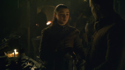 extant_GameOfThrones_8x01-Winterfell_3849