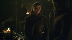 extant_GameOfThrones_8x01-Winterfell_3854
