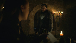 extant_GameOfThrones_8x01-Winterfell_3890