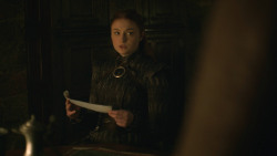 extant_GameOfThrones_8x01-Winterfell_3891