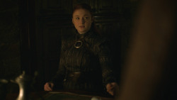 extant_GameOfThrones_8x01-Winterfell_3896