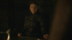 extant_GameOfThrones_8x01-Winterfell_3897