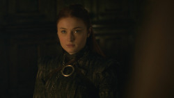 extant_GameOfThrones_8x01-Winterfell_3908