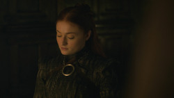 extant_GameOfThrones_8x01-Winterfell_3911