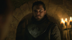 extant_GameOfThrones_8x01-Winterfell_3915