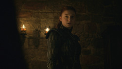 extant_GameOfThrones_8x01-Winterfell_3922