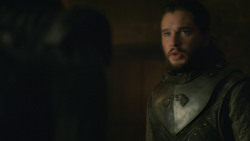 extant_GameOfThrones_8x01-Winterfell_3943