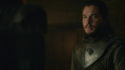 extant_GameOfThrones_8x01-Winterfell_3947
