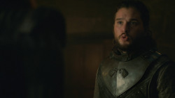 extant_GameOfThrones_8x01-Winterfell_3949