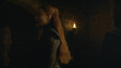 extant_GameOfThrones_8x01-Winterfell_3950