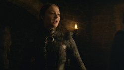 extant_GameOfThrones_8x01-Winterfell_3951
