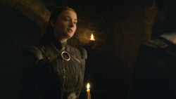 extant_GameOfThrones_8x01-Winterfell_3965