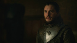 extant_GameOfThrones_8x01-Winterfell_3966