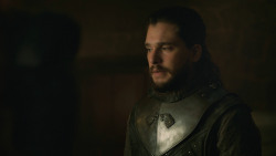 extant_GameOfThrones_8x01-Winterfell_3992