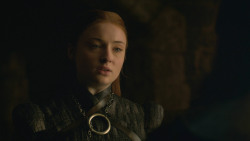 extant_GameOfThrones_8x01-Winterfell_4005