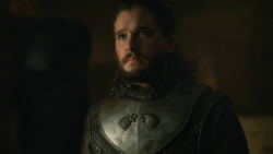extant_GameOfThrones_8x01-Winterfell_4008