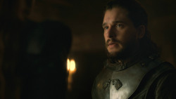 extant_GameOfThrones_8x01-Winterfell_4025