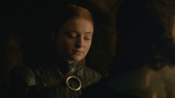 extant_GameOfThrones_8x01-Winterfell_4031