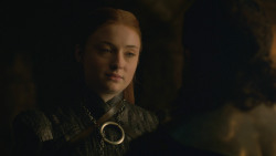 extant_GameOfThrones_8x01-Winterfell_4034